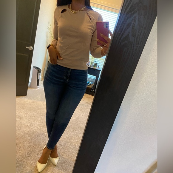 Carmen Marc Valvo Sweater - Picture 2 of 5